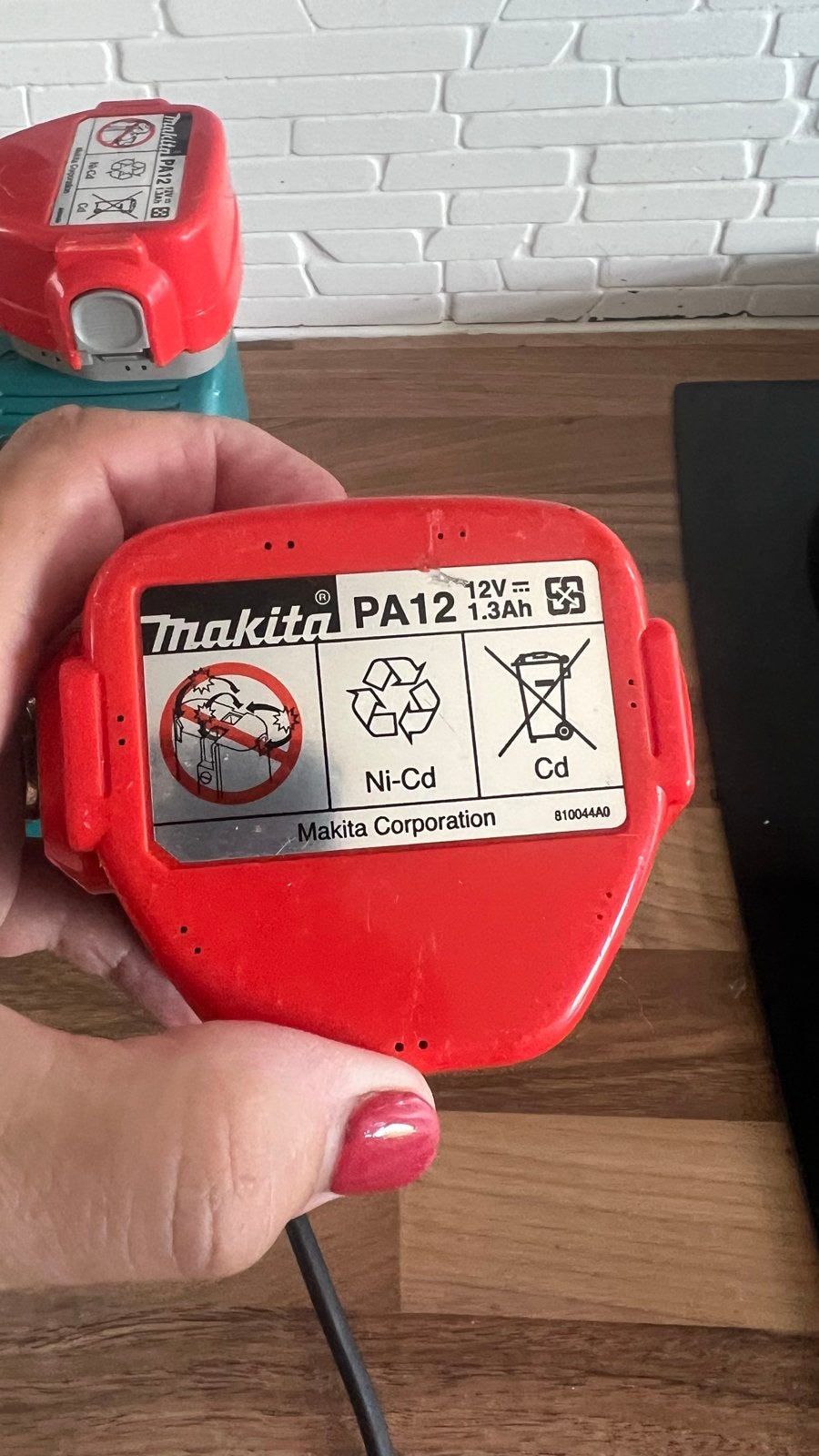 Makita Accu's (2x) met Oplader - PA12 12V Ni-Cd, Doe-het-zelf en Verbouw, Gereedschap | Boormachines, Ophalen of Verzenden, Gebruikt
