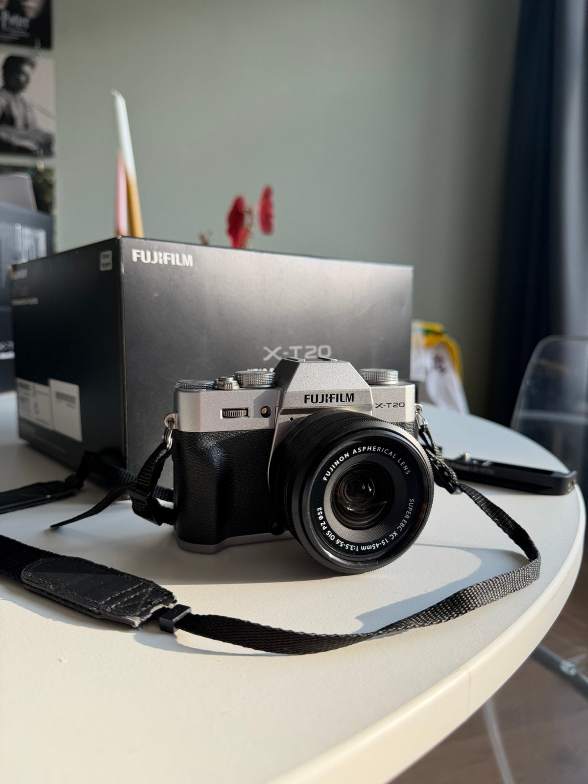 Fujifilm X-T20 Zilver + Fujifilm 15-45mm f/3.5-5.6 OIS PZ, Ophalen, Zo goed als nieuw