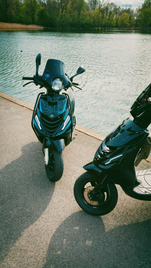 Piaggio Zip 50cc iGET - Goede staat, Malossi Multivar, Maximaal 45 km/u, Zip, Ophalen of Verzenden, Zo goed als nieuw