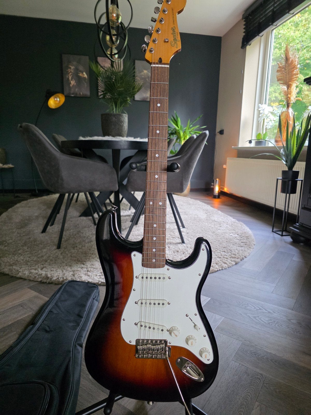 Squier Stratocaster 60's met Cort versterker en Boston hoes, Muziek en Instrumenten, Ophalen, Zo goed als nieuw, Solid body, Fender