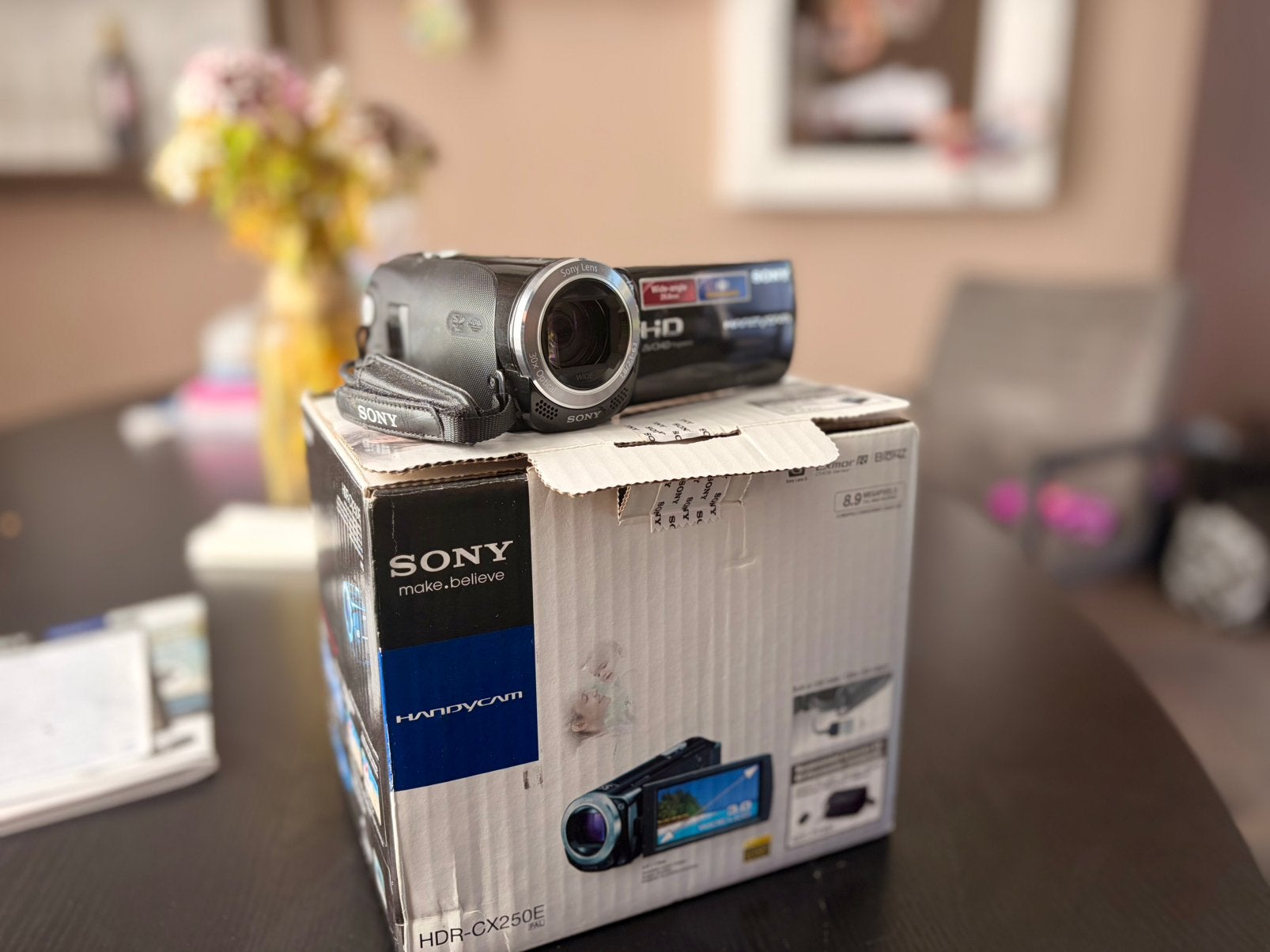Sony HDR-CX250E Full HD Handycam - Compleet met doos, Full HD, Gebruikt, 20x of meer, Ophalen of Verzenden