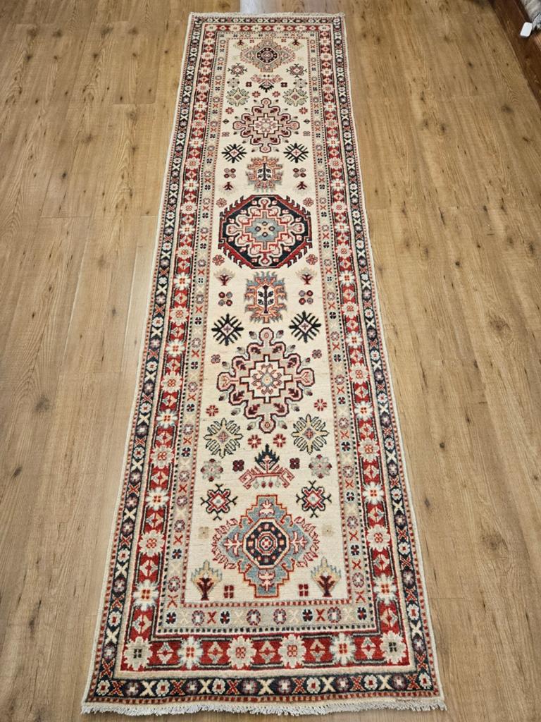 Handgeknoopt oosters tapijt loper kazak 299x82, Info@SlatsAntiek.nl, Crème, Perzisch, Vof Slats Antiek