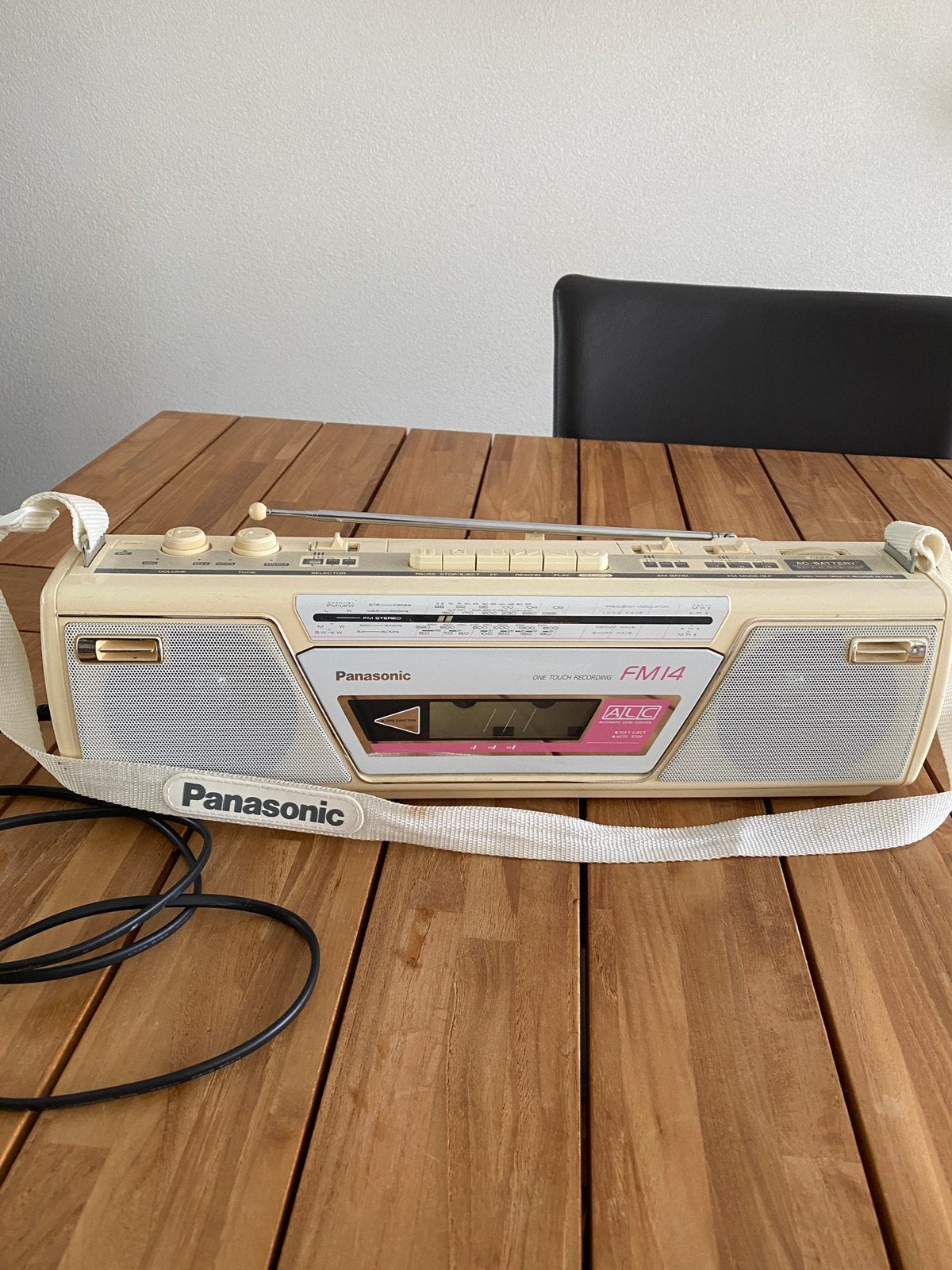 Vintage Panasonic  Radio/cassettespeler. Draagbaar 1980., Audio, Tv en Foto, Radio's, Ophalen of Verzenden, Gebruikt