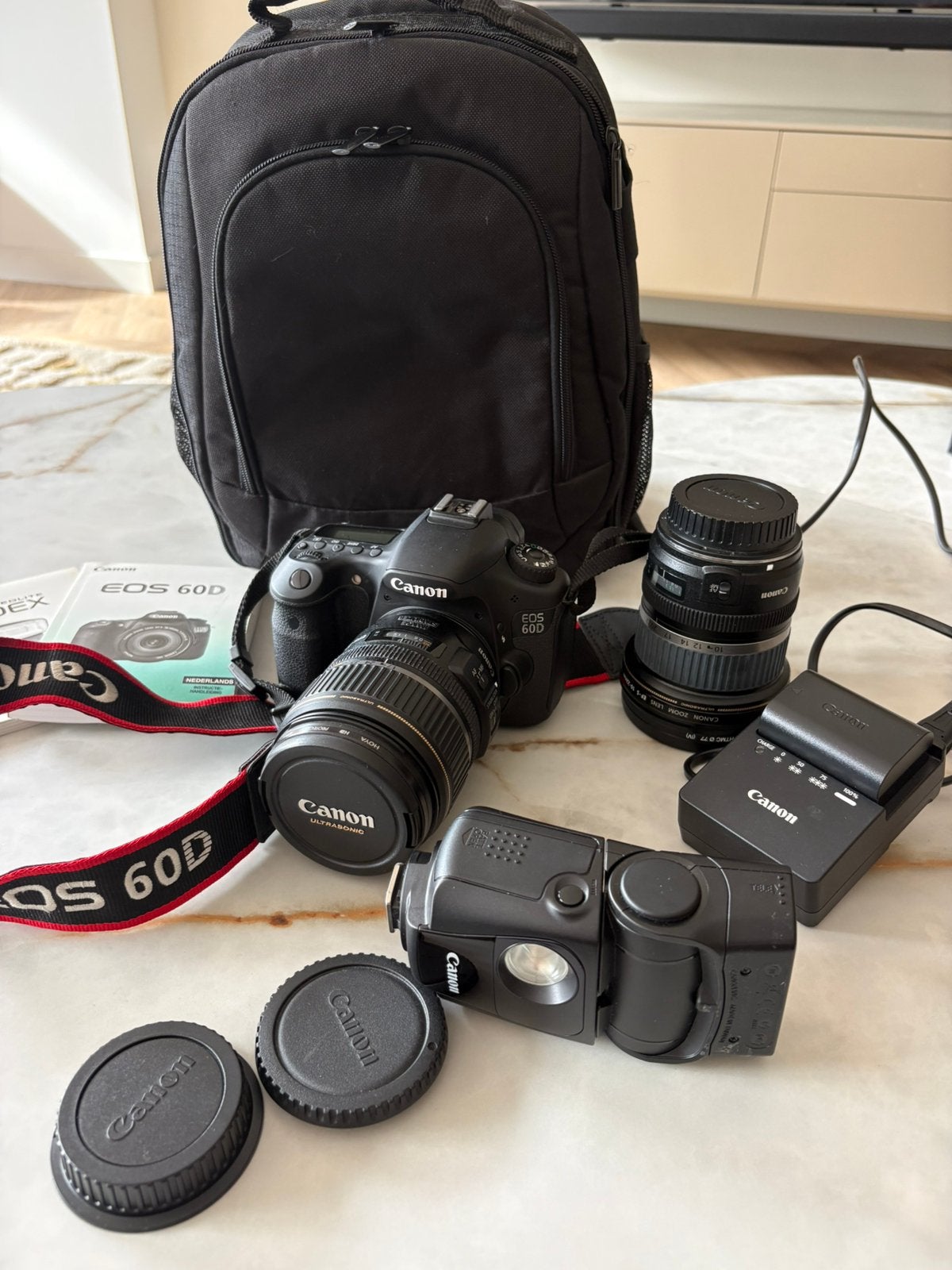 Canon EOS 60D complete fotocameraset, Canon, Ophalen of Verzenden, Zo goed als nieuw, Screenprotector