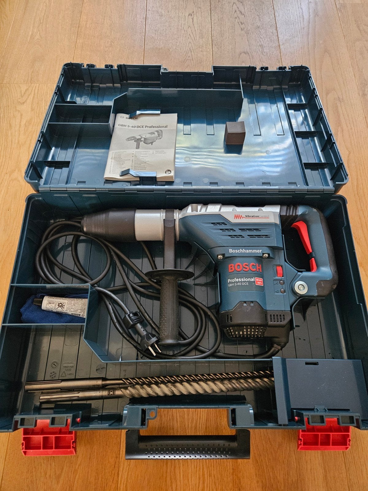 Bosch Pro GBH 5-40 DCE Boorhamer met SDSmax boren 12 en 22mm, 600 watt of meer, Boor- en/of Breekhamer, Ophalen of Verzenden, Zo goed als nieuw