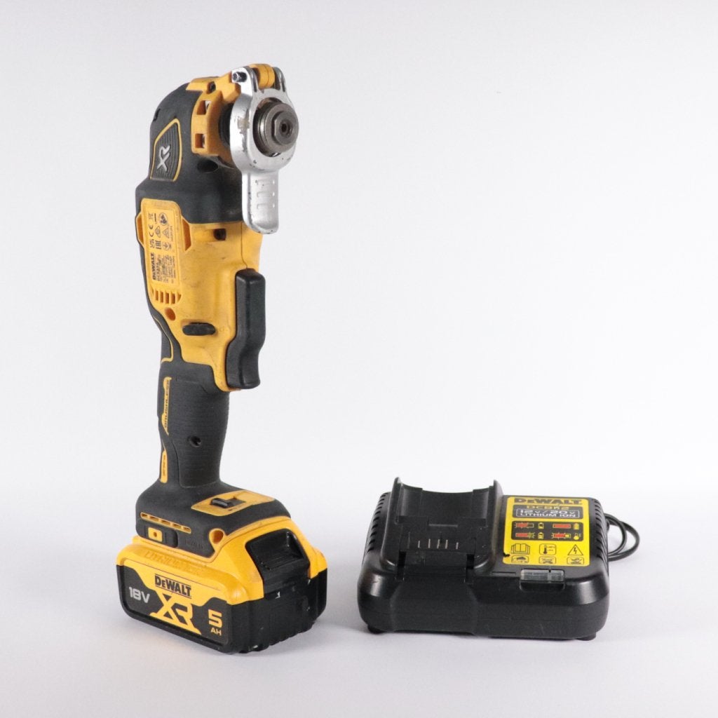 DeWalt DCS356 Multitool Incl Accu/Lader - Nette Staat, Dewalt, Gebruikt, Support@dewalt.com, 701 E. Joppa Road
Towson, MD 21286
USA