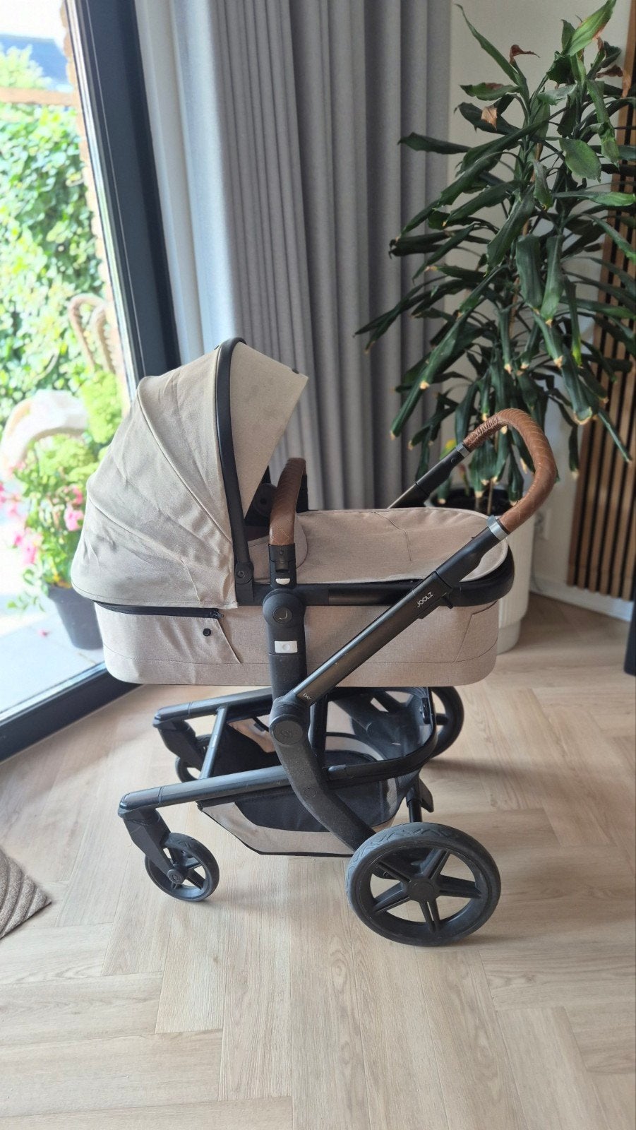 Joolz Day + taupe/zwart 2-in-1 kinderwagen met accessoires, Gebruikt, Verstelbare duwstang, Ophalen, Kinderwagen