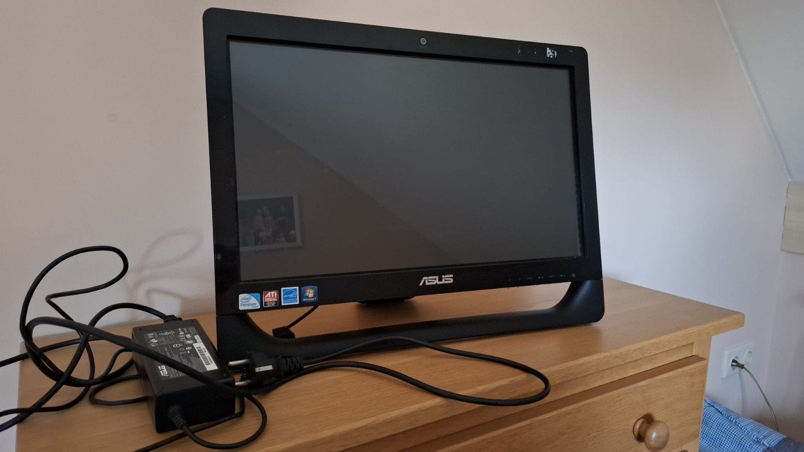 Asus Computerscherm 25 cm (10 inch), Ophalen, Gebruikt, Asus