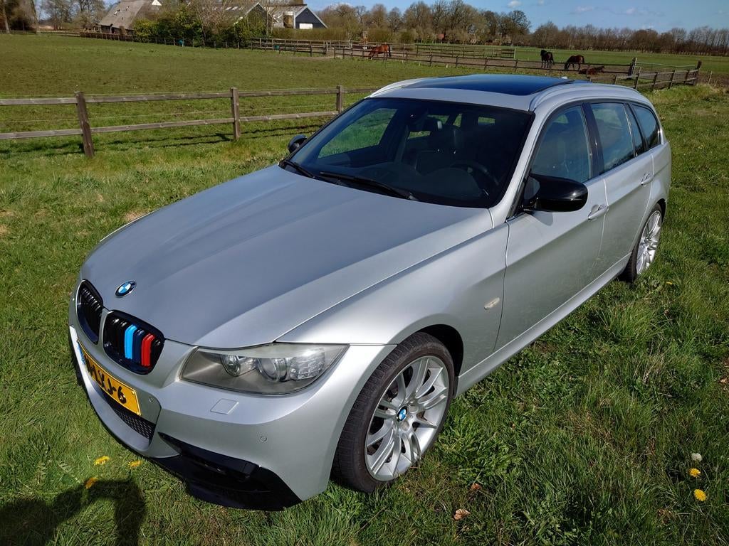 BMW 3-Serie N55 335I Xdrive Touring AUT 2010 m-pakket, Auto's, BMW, Automaat, Euro 5, 1800 kg, Zwart