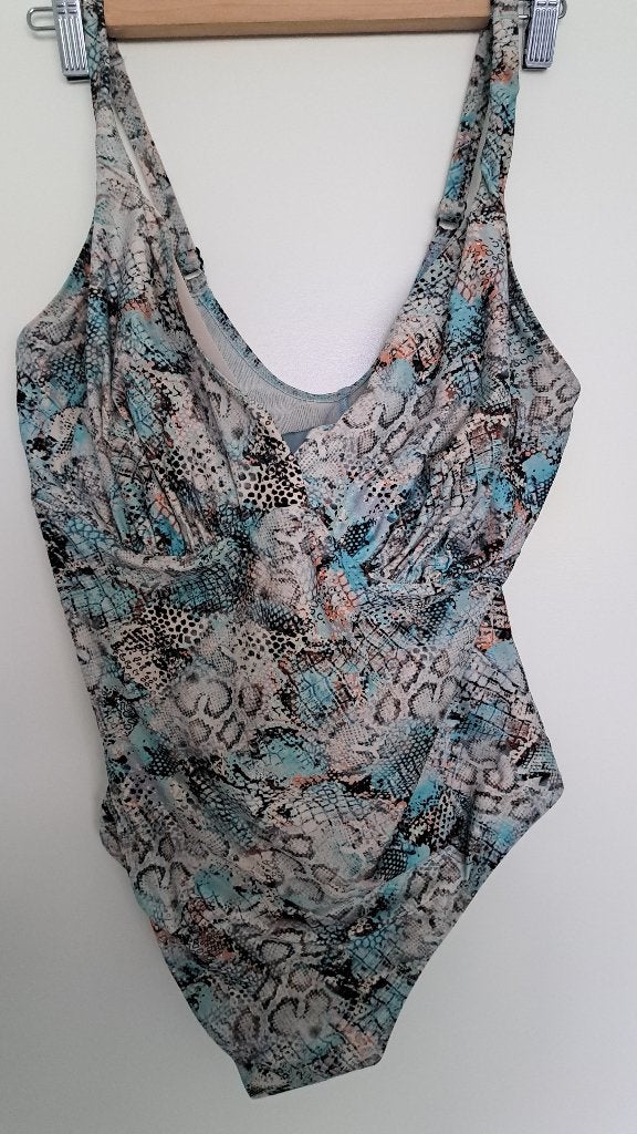 B 14 Modern gevoerd beugelbadpak Fantasie 46 F cup, Fantasie, Badpak, Ophalen of Verzenden, Grijs