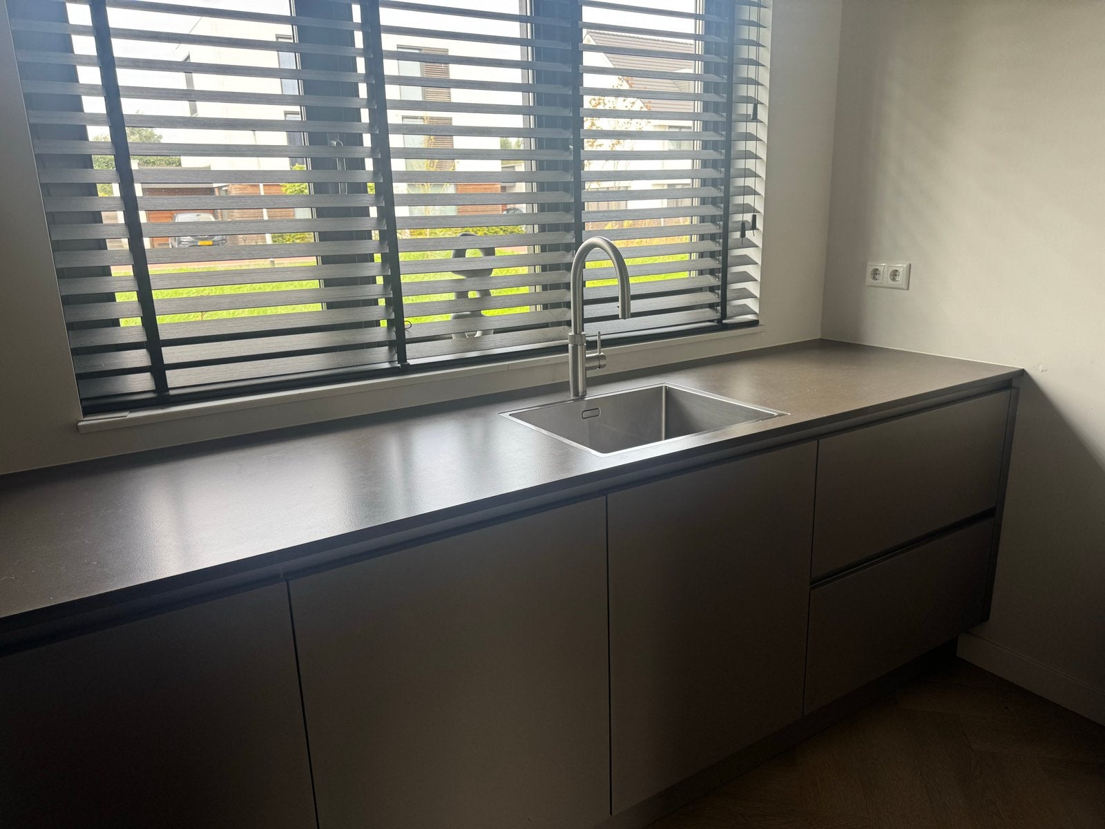 Composiet aanrechtblad met spoelbak, Huis en Inrichting, Ophalen, Gebruikt, Overige kleuren, Met kookeiland