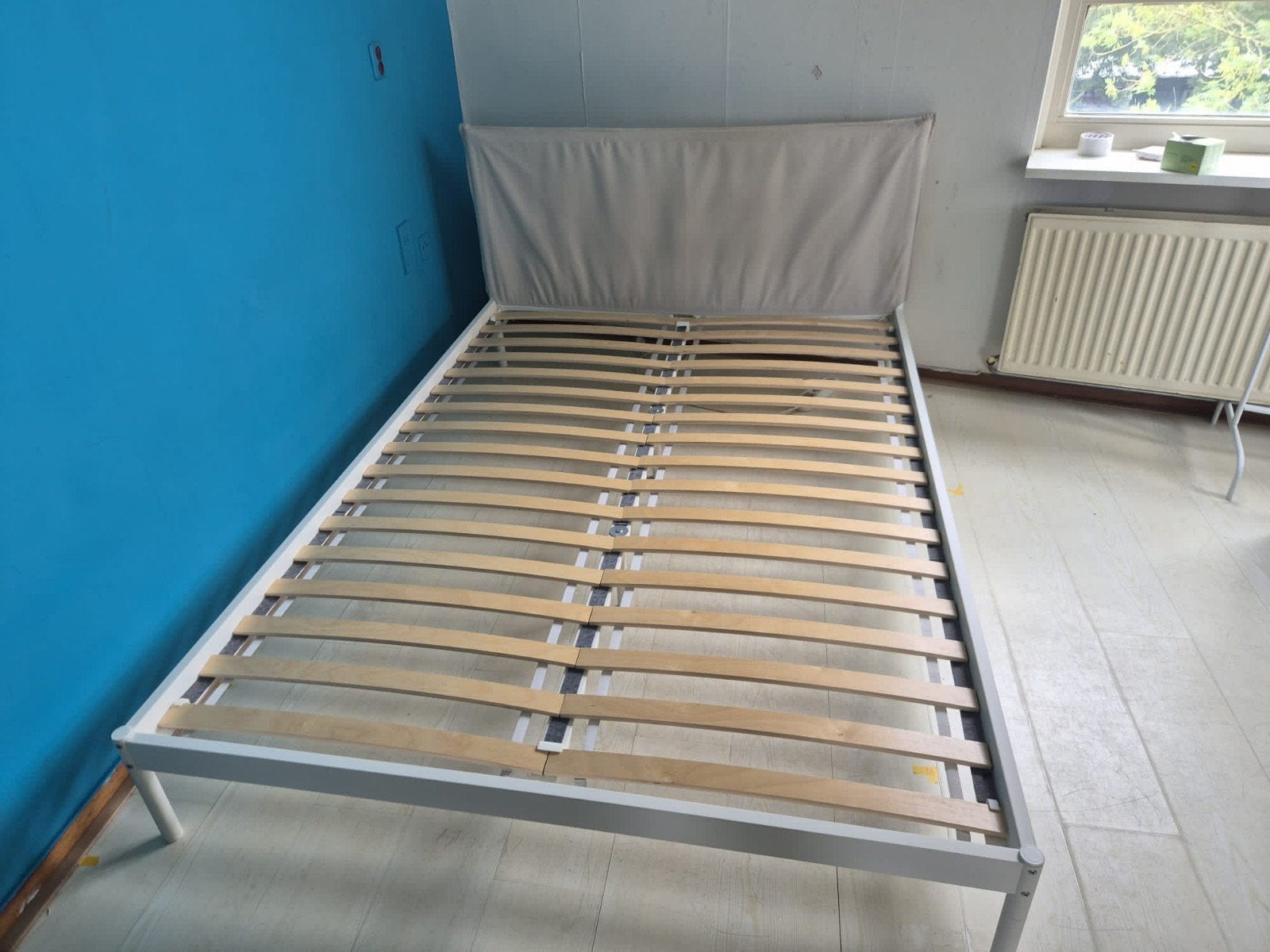 Bed en optioneel matras, gratis af te halen, Huis en Inrichting, Slaapkamer | Bedden, Ophalen, Gebruikt, 90 cm, Eenpersoons
