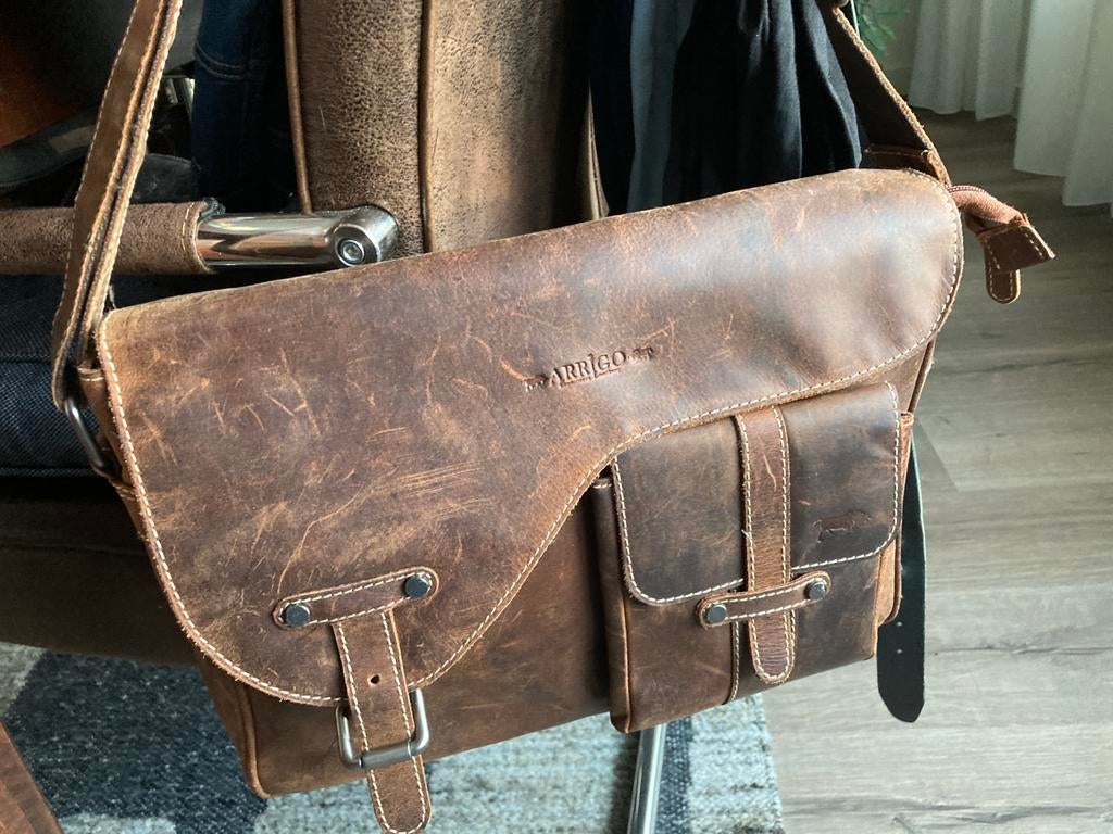 Stoere Arrigo Laptoptas van Buffelleer - 37,5 cm, Gebruikt, Aktetas, Ophalen of Verzenden, 14 inch
