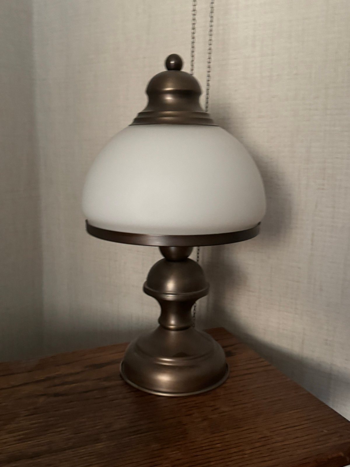 Gratis af te halen in Musselkanaal Klassieke lampen, Huis en Inrichting, Ophalen, Met snoer/stekker, Bruin, E27 (groot)
