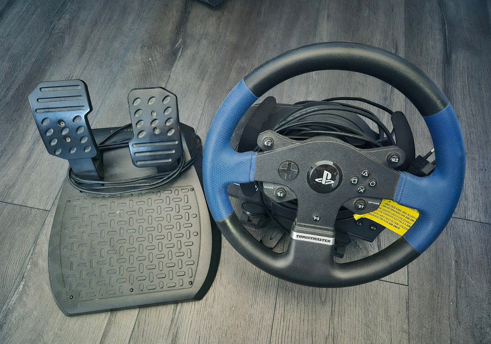 Thrustmaster T150 / Playstation stuur met pendalen, Spelcomputers en Games, Ophalen, PlayStation 1