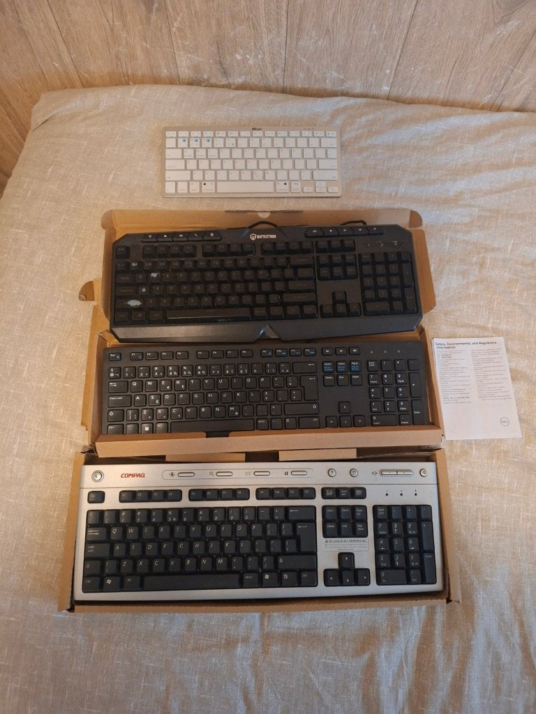 Diverse toetsenborden: draadloos, gaming en meer, Gebruikt, Gaming toetsenbord, Verzenden, Qwerty
