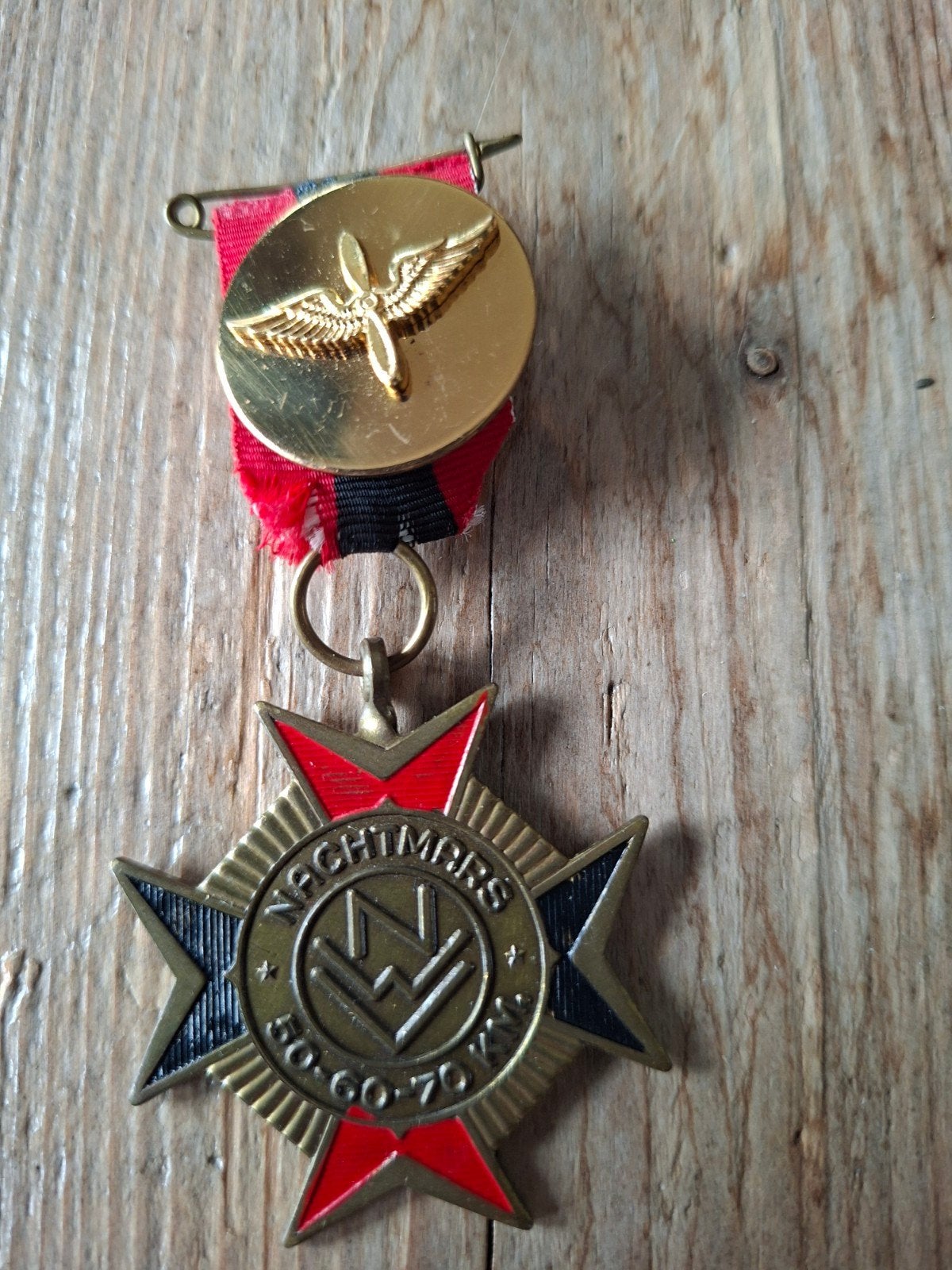 Nachtmars Medaille 50-60-70 KM met Speld, Verzamelen, Ophalen of Verzenden