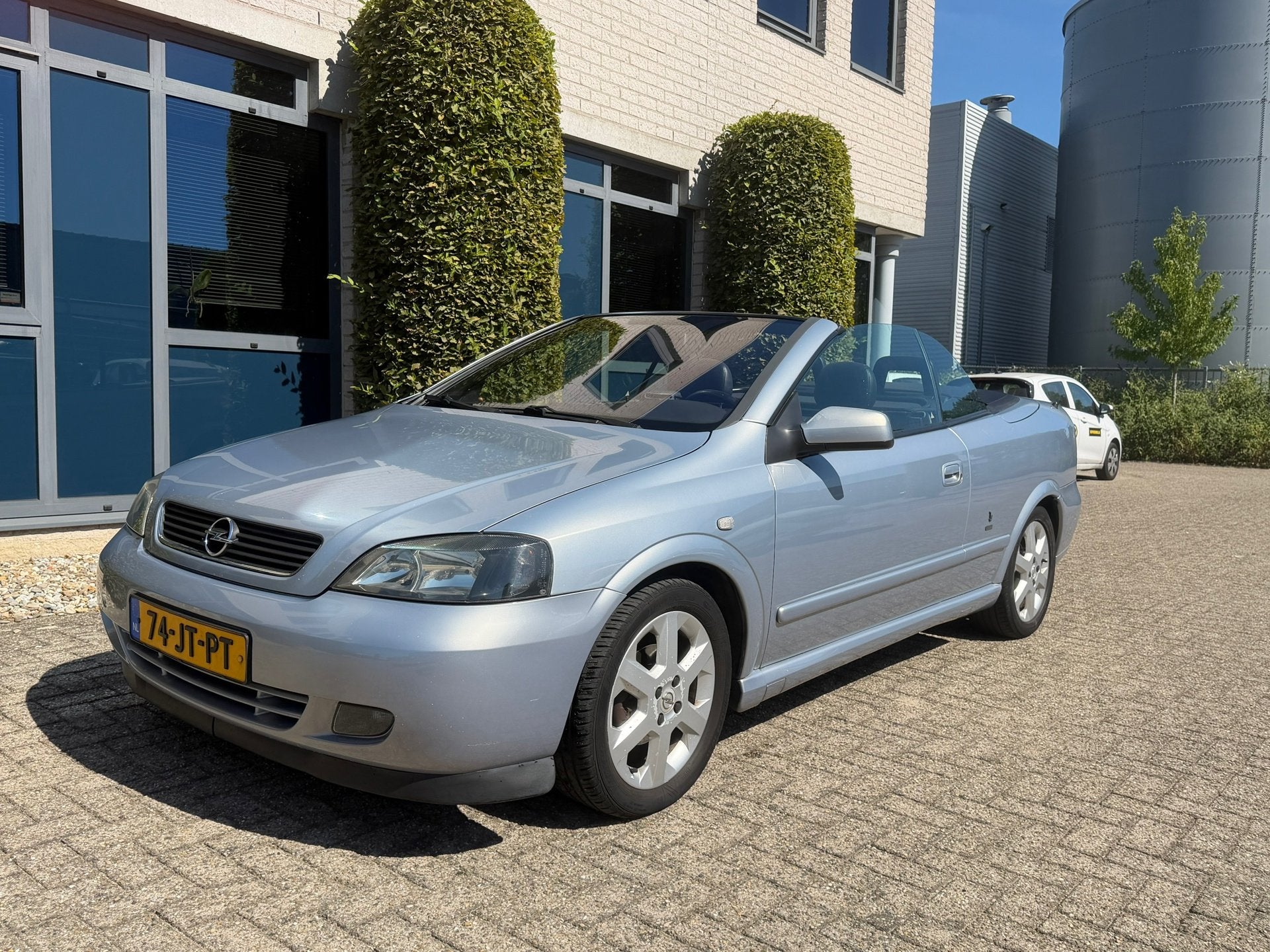 Opel Astra Cabriolet 1.6-16V, Voorwielaandrijving, 101 pk, Gebruikt, 4 cilinders
