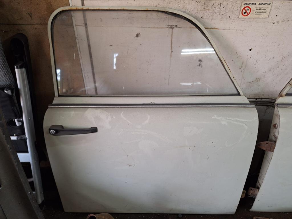 Te koop complete deuren trabant 601, Auto-onderdelen, Ophalen of Verzenden