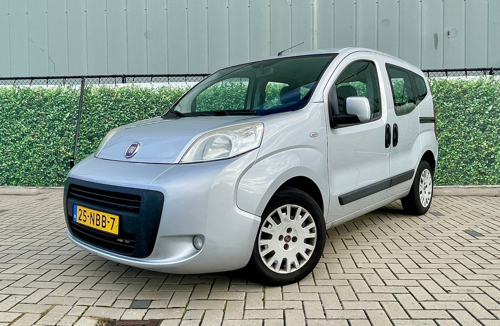 Fiat Qubo 1.4 | Airco | Trekhaak |  NAP | Nieuwe APK |, Auto's, Voorwielaandrijving, 4 cilinders, 400 kg, Origineel Nederlands