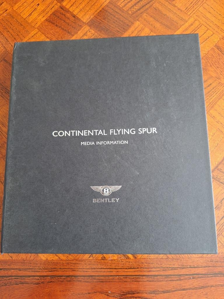 Bentley, Ophalen of Verzenden, Zo goed als nieuw