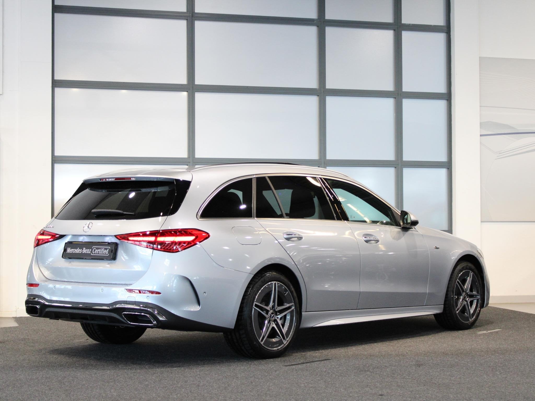 Mercedes-Benz C-Klasse Estate 300 e Star Edition AMG Line LI, Auto's, Automaat, Achterwielaandrijving, 1800 kg, 4 cilinders