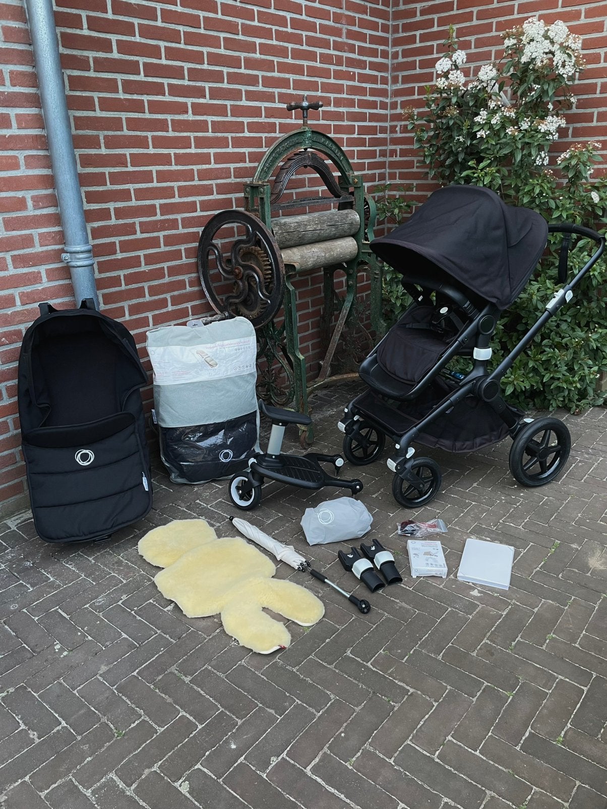 Bugaboo Fox 2 all black zeer compleet, Kinderen en Baby's, Kinderwagens en Combinaties, Ophalen, Gebruikt, Combiwagen, Bugaboo