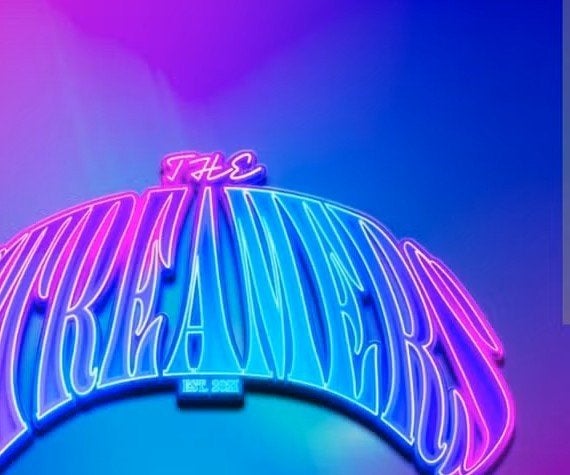 The streamers, Twee personen