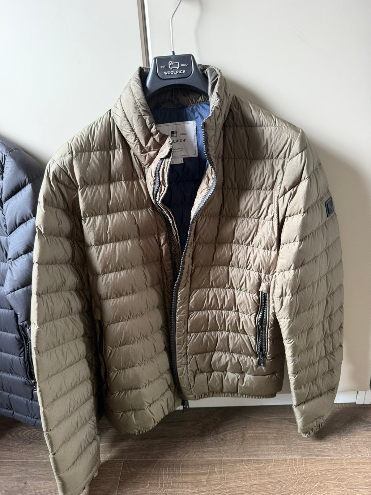 WOOLRICH donsjas te koop, Maat L, Ophalen of Verzenden, Zo goed als nieuw, Maat 52/54 (L), Groen