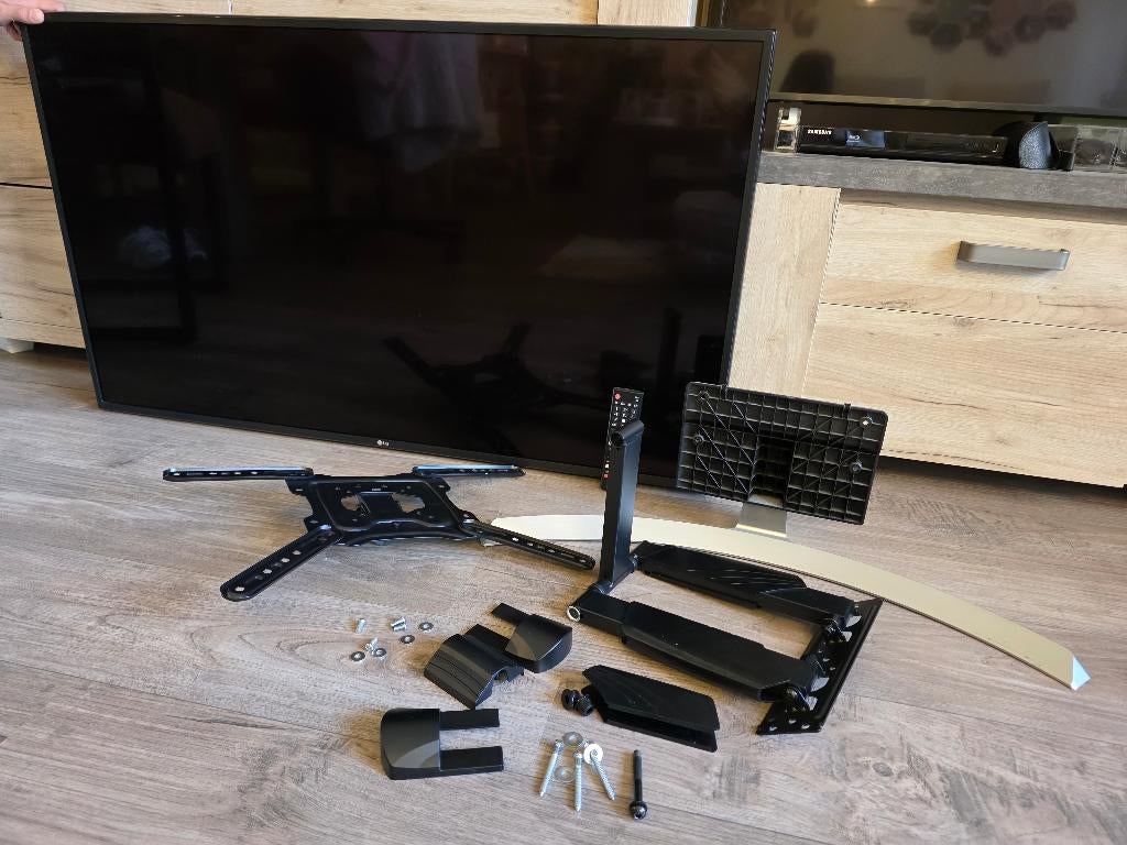 LG 49UN71006LB smart TV, Ophalen, LED, 50 Hz, Zo goed als nieuw