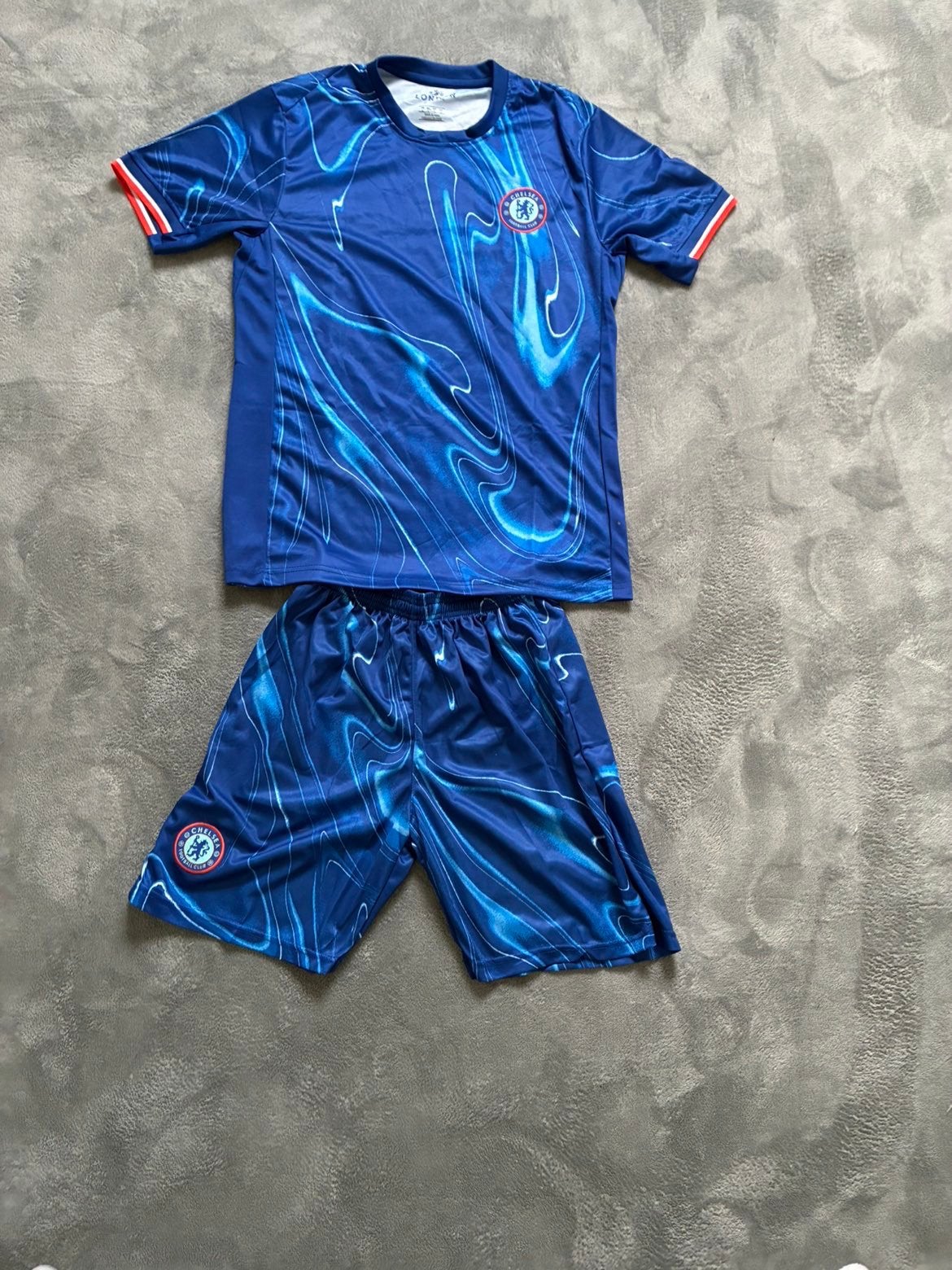 Chelsea sportpak maat L nieuw, Nieuw, Overige maten, Algemeen, Verzenden