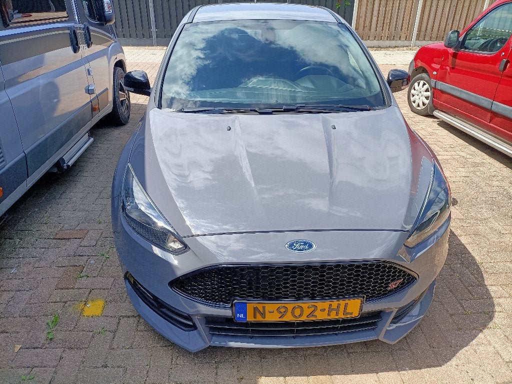 Foto 5 van Ford Focus 2.0 Nieuwe Apk