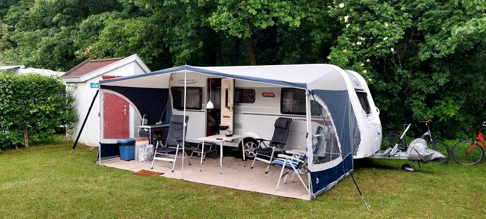 Dorema luifel met aluminium buizen, gordijnen en stormbanden, Caravans en Kamperen, Voortenten en Luifels, Ophalen, Zo goed als nieuw