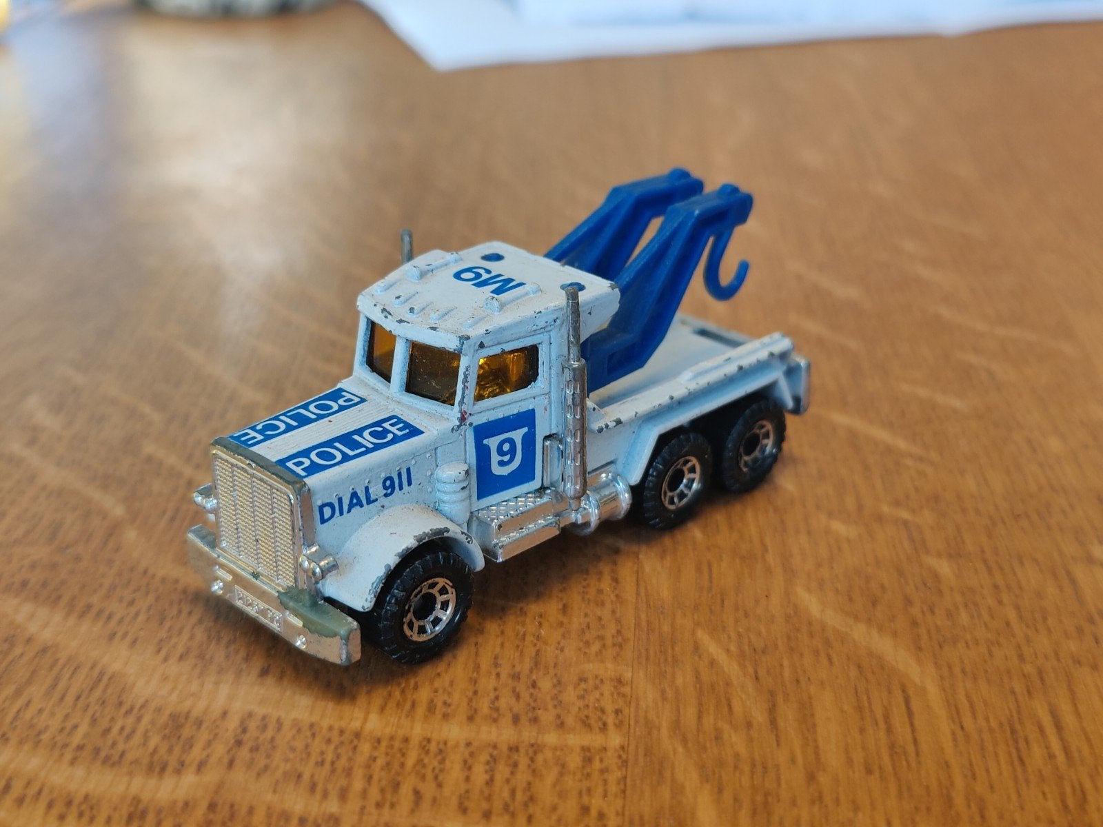 Matchbox Peterbilt Police, Hobby en Vrije tijd, Modelauto's | Overige schalen, Ophalen, Zo goed als nieuw, Auto