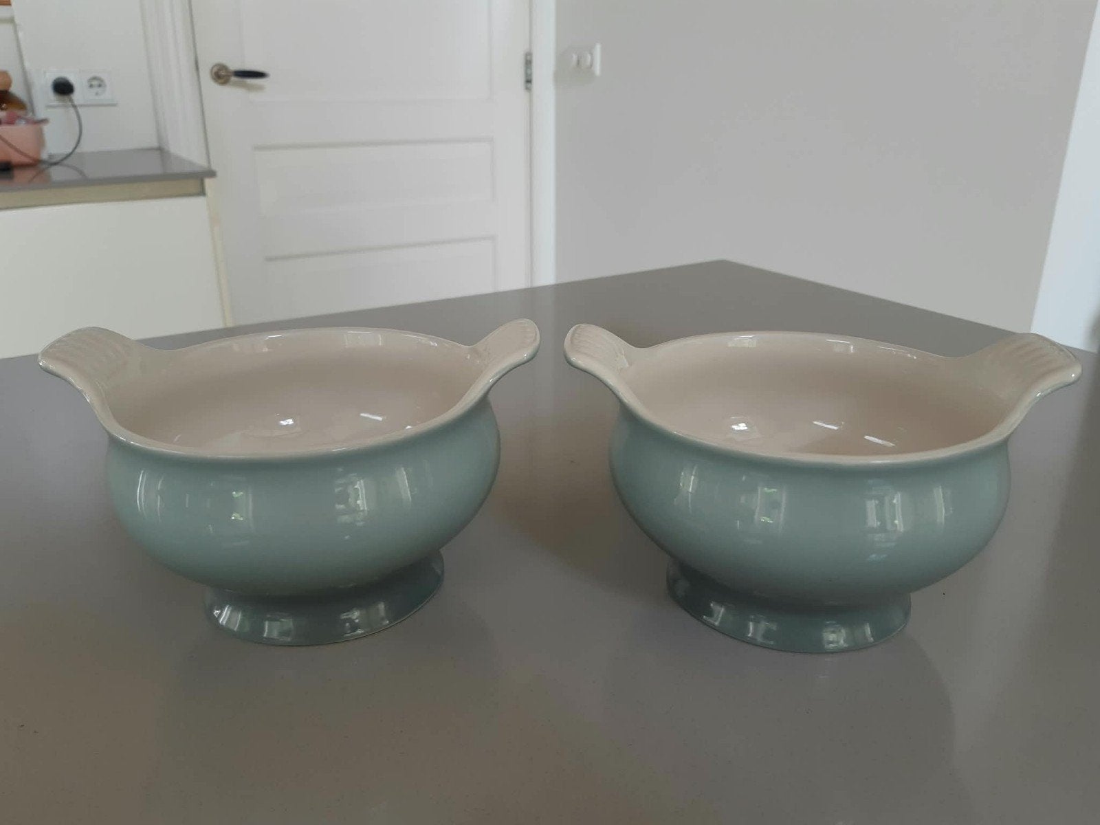 Le Creuset Soepkommen Heritage Sea Salt, Ophalen of Verzenden, Zo goed als nieuw, Kom(men), Overige stijlen