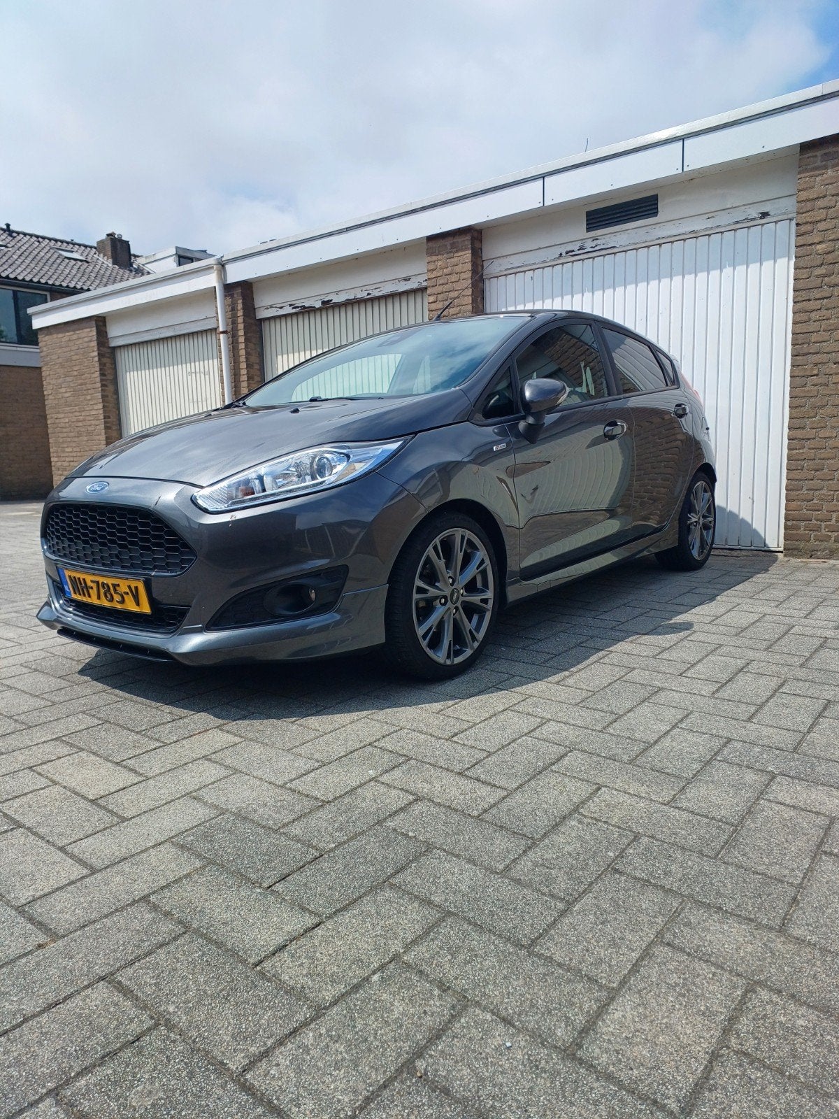 Ford Fiësta 1.0 Ecoboost 100pk 5dr 2017 Grijs, Voorwielaandrijving, 4 cilinders, 100 pk, 23 km/l