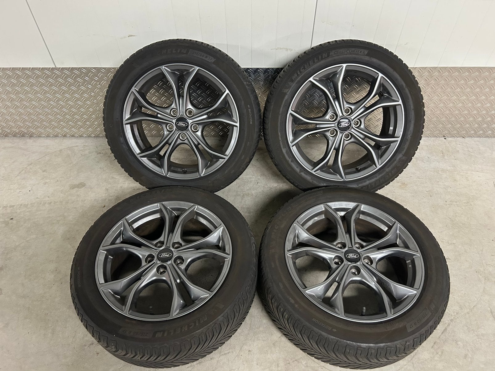 Originele Ford Focus St-line 17'' 5x108 Allseason Michelin, Ophalen, Ford, Banden en Velgen, 17 inch