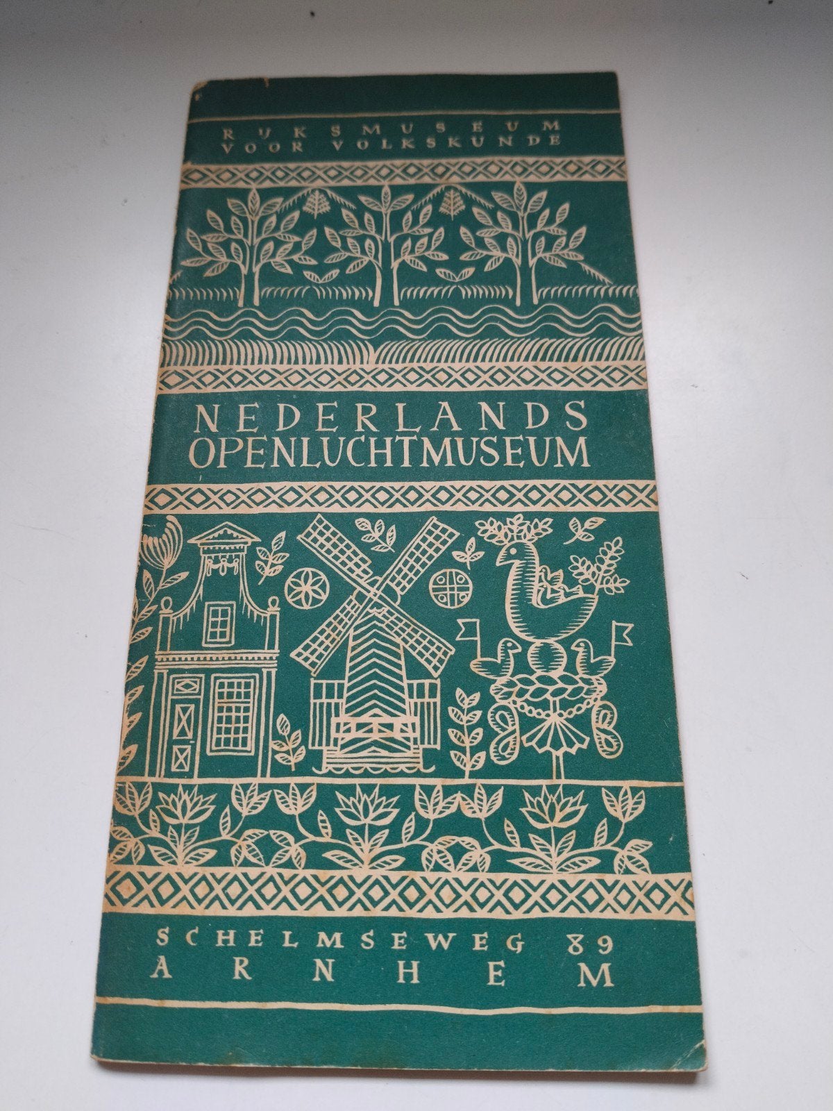 Gids Nederlands openluchtmuseum Arnhem 1948, Boeken, Verzenden, Gelezen