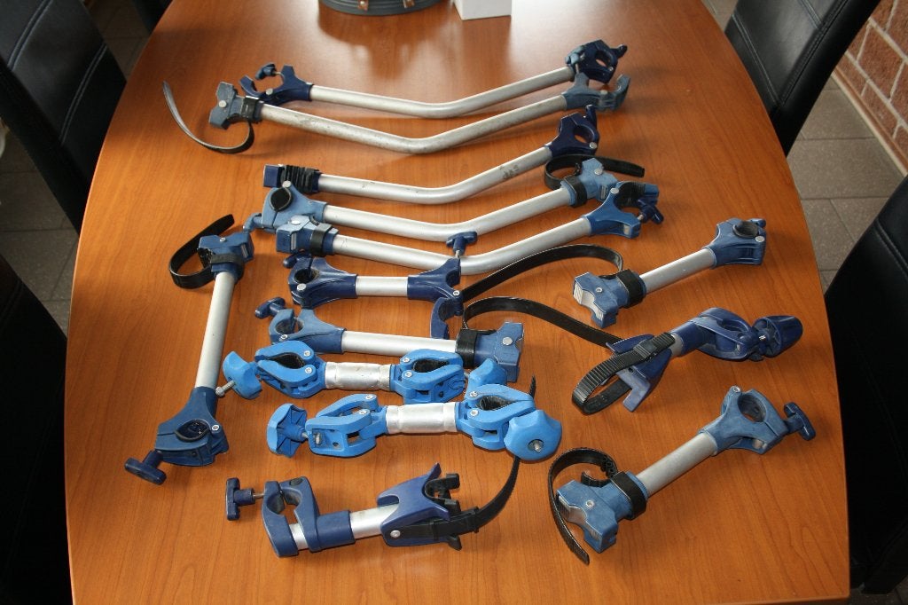 Thule omnibike set van 14 bikeholders, Ophalen, Gebruikt, Menen, Thule