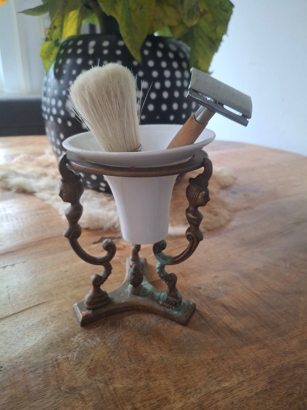 Twee vintage scheersets: brons en metaal, Ophalen of Verzenden