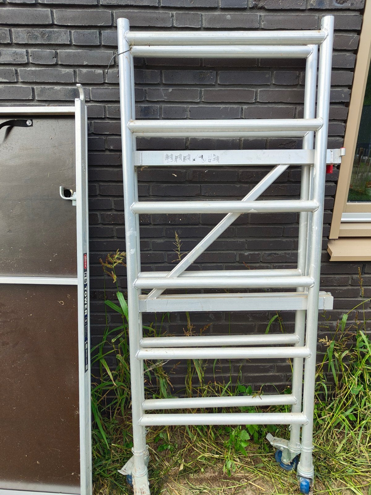 Altrex RS Tower 34 Rolsteiger - Compact en Veilig, Doe-het-zelf en Verbouw, Ophalen, Gebruikt, Rolsteiger of Kamersteiger, Minder dan 2 meter