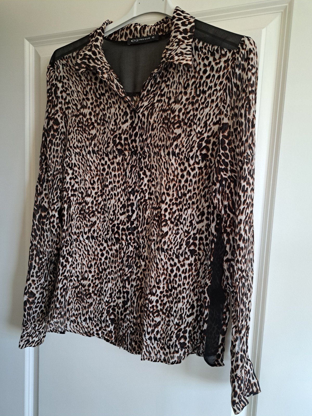 EXPRESSO BLOUSE PANTER MOTIEF MET VOILE INZET STUKKEN M 40, Ophalen of Verzenden, Zo goed als nieuw, Maat 38/40 (M), Bruin