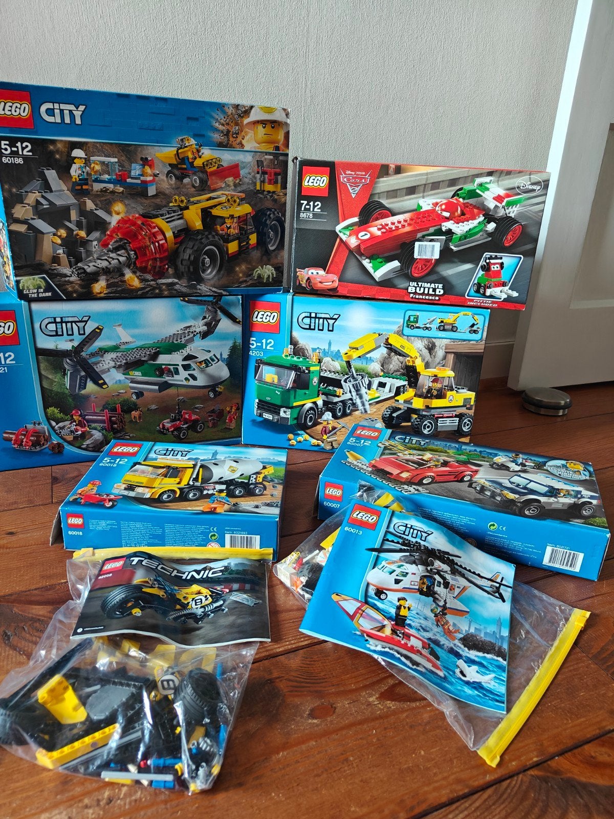 8 mooie en complete LEGO sets (City, Technic, Cars), Lego, Compleet, Ophalen of Verzenden, Complete set