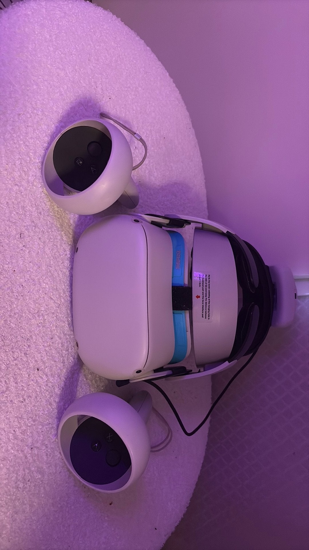 Oculus Quest 2 met BoboVR headstrap en 1 batterij, Spelcomputers en Games, Ophalen of Verzenden, Gebruikt, VR-bril, Overige platformen