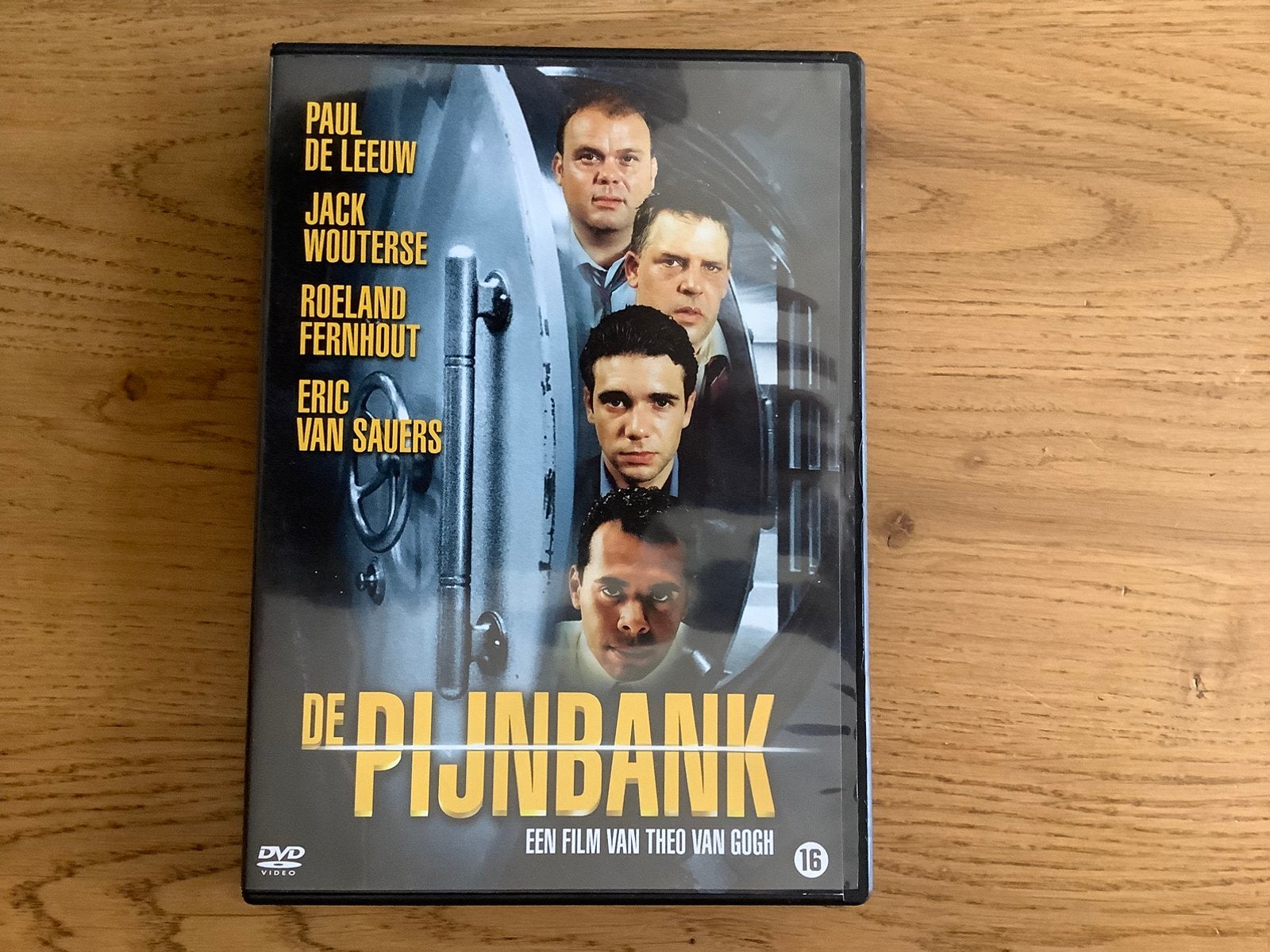 1) De Pijnbank, Theo van Gogh, Paul de Leeuw, Jack Wouterse., Ophalen of Verzenden, Zo goed als nieuw, Drama