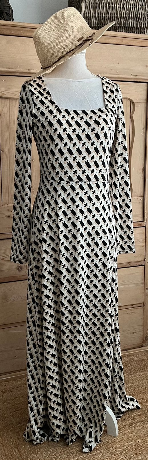 Nieuw  By SWAN Prachtige lange jurk mt L, Kleding | Dames, Jurken, Maat 42/44 (L), Nieuw, Onder de knie, Meerkleurig