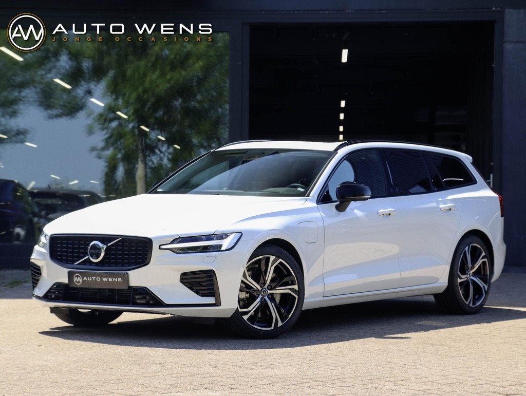 Volvo V60 T8 AWD Ultra Dark Bowers & Wilkins Massagestoelen, Automaat, Gebruikt, Euro 6, 4 cilinders