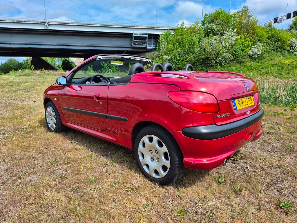 Peugeot 206 CC 1.6-16V, Auto's, Voorwielaandrijving, Gebruikt, Zwart, 4 cilinders