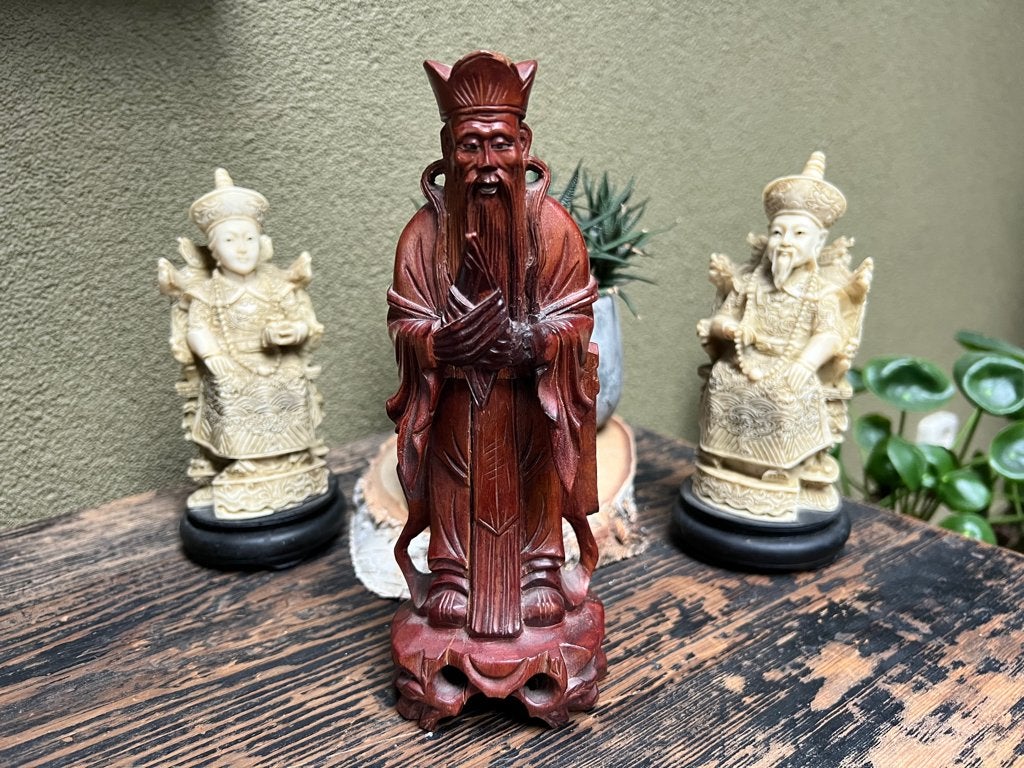 Chinese keizer beeld houtsnijwerk palissander chinees, Handgemaakt, Ophalen of Verzenden, 20 - 50 cm, Beeld