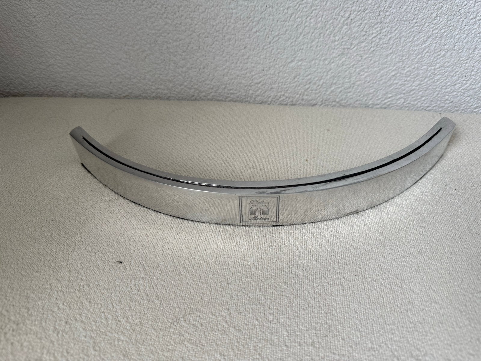 Zilverkleurige Riviera Maison gebogen houder met logo, Gebruikt, Ophalen of Verzenden, Zilver, Metaal